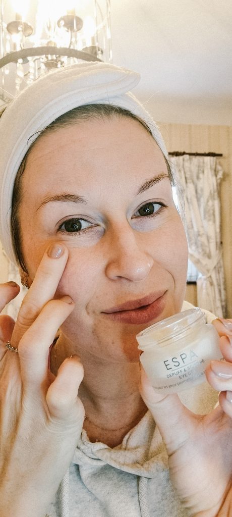 Applying ESPA Depuff Eye Gel